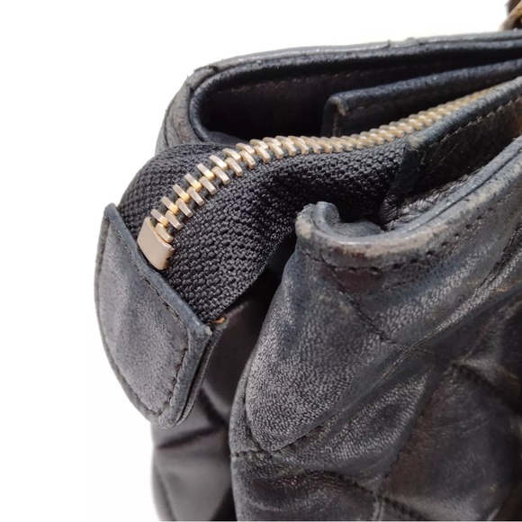 🏆💎💯 CHANEL Matelasse Black Lambskin Shoulder Bag - Picture 10 of 16